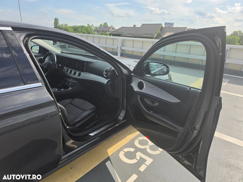 Mercedes-Benz E - 15