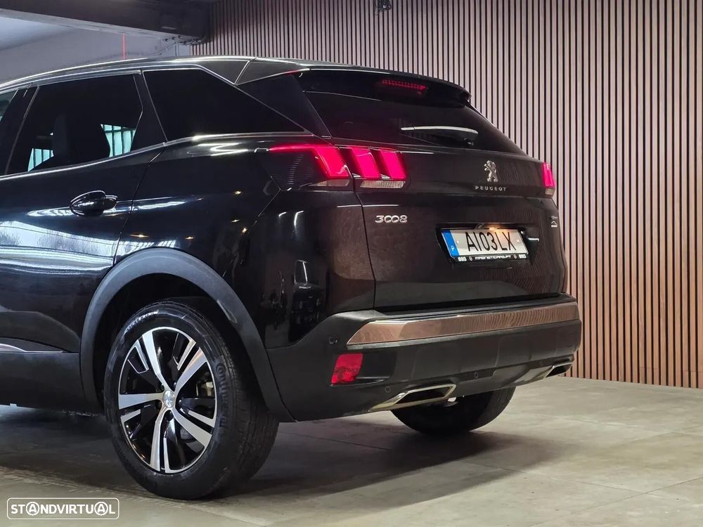 Peugeot 3008 BlueHDi 130 Stop & Start EAT8 GT Pack — fotografia 36