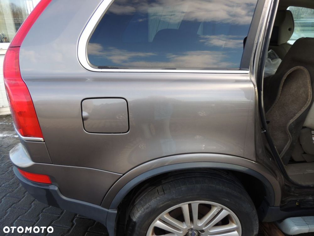 Ćwiartka nadwozia prawy tył VOLVO XC90 lift '10 472-46 - 1