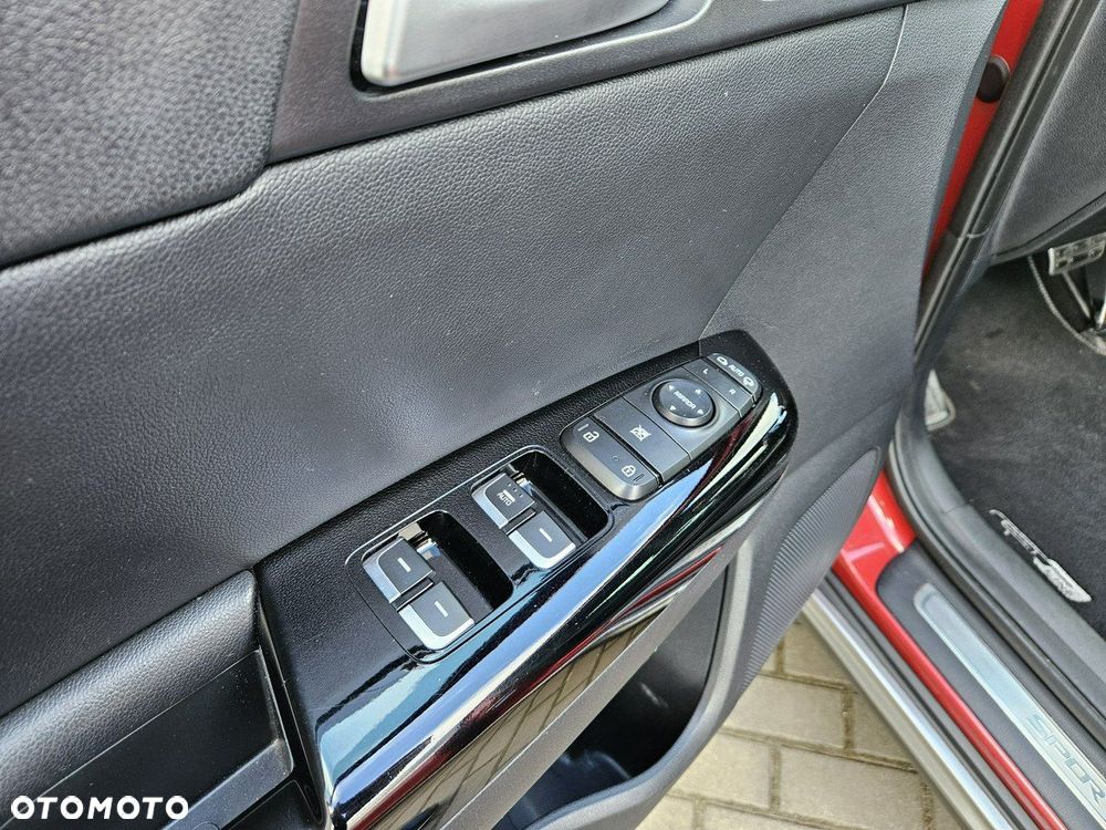 Kia Sportage 1.6 T-GDI AWD DCT GT LINE - 23