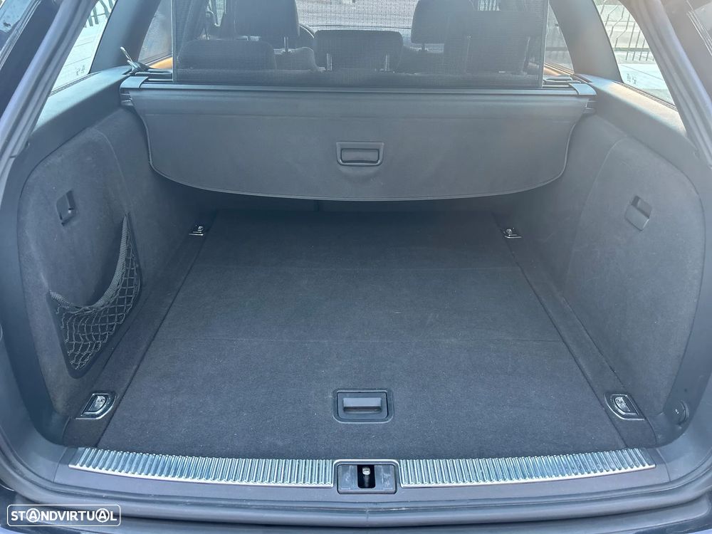 Audi A4 Avant 2.0 TDi S-line - 28