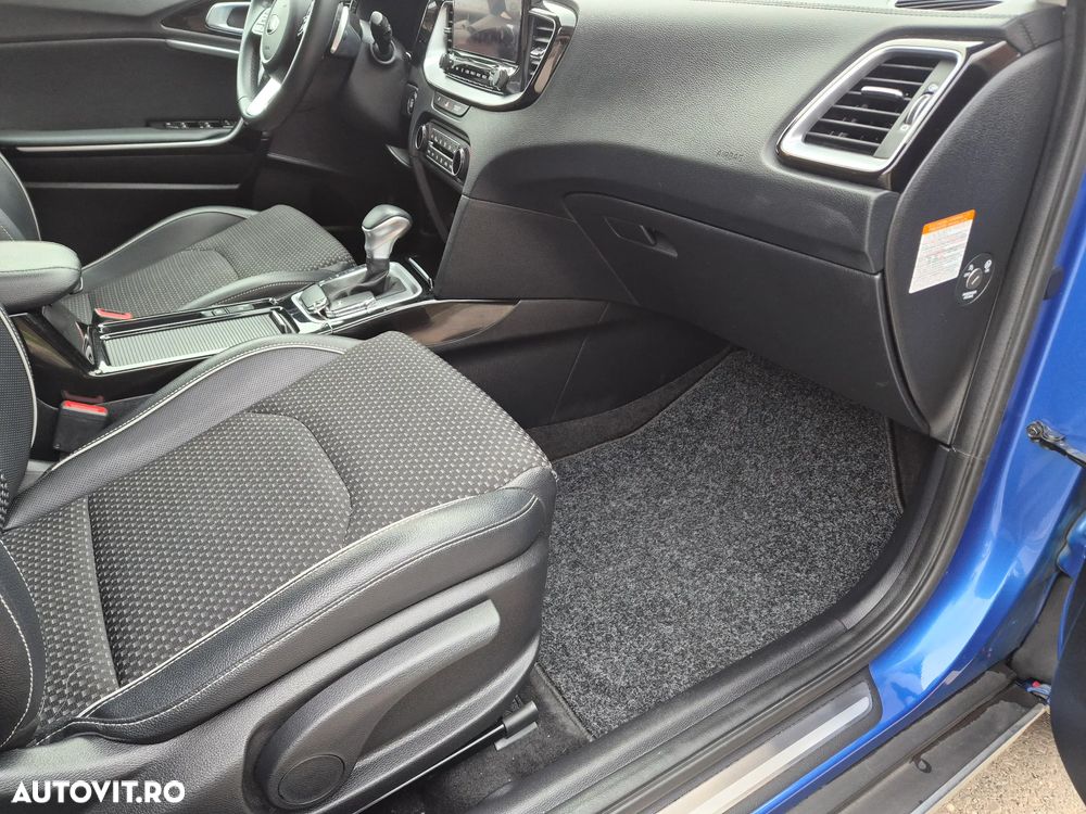 Kia XCeed 1.6 CRDi Eco-Dynamics+(48V Mild-Hybrid) DCT7 SPIRIT - 27