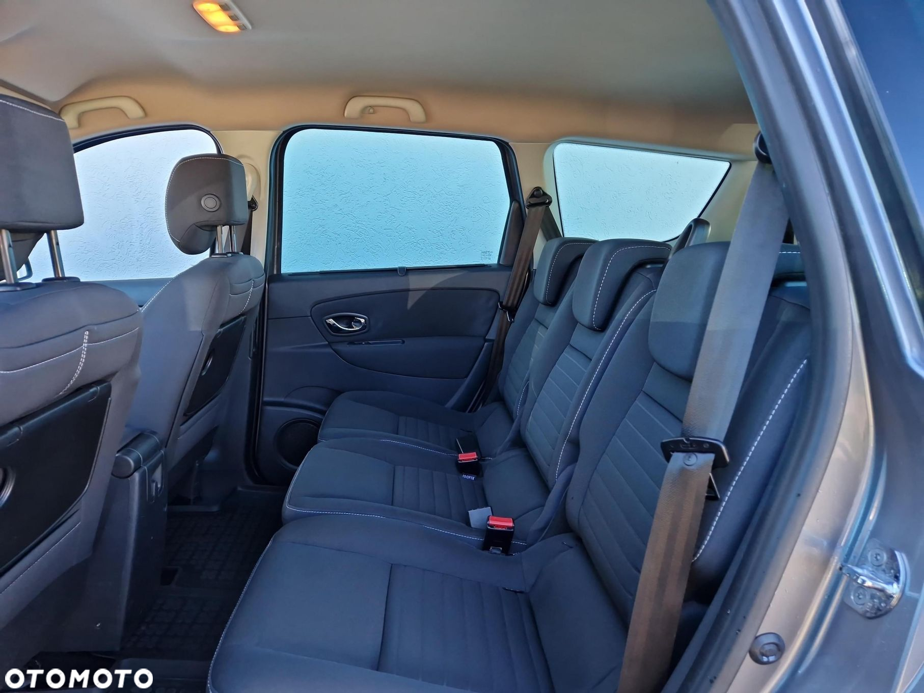 Renault Grand Scenic - 16
