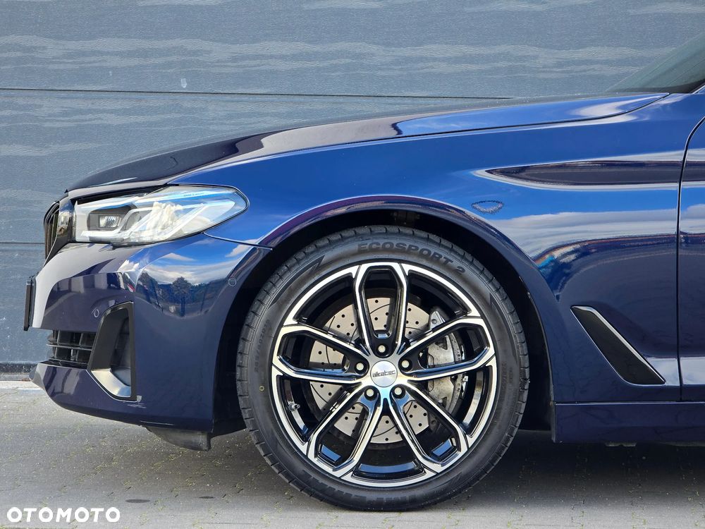 BMW Seria 5 530d mHEV Luxury Line - 13
