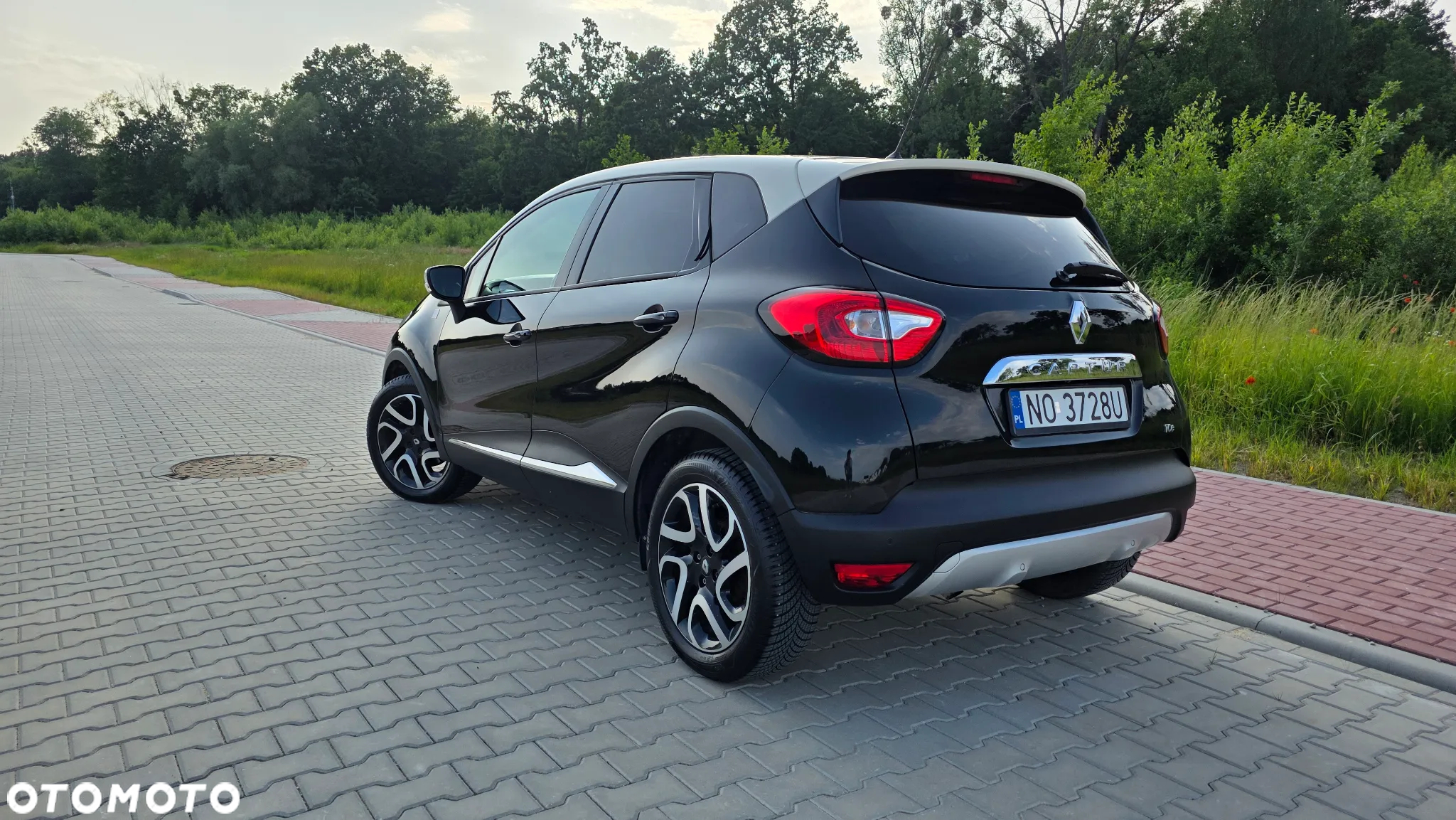 Renault Captur 1.2 TCe Helly Hansen EDC - 5