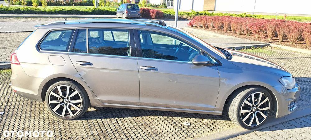 Volkswagen Golf 2.0 TDI BlueMotion Technology Highline - 25