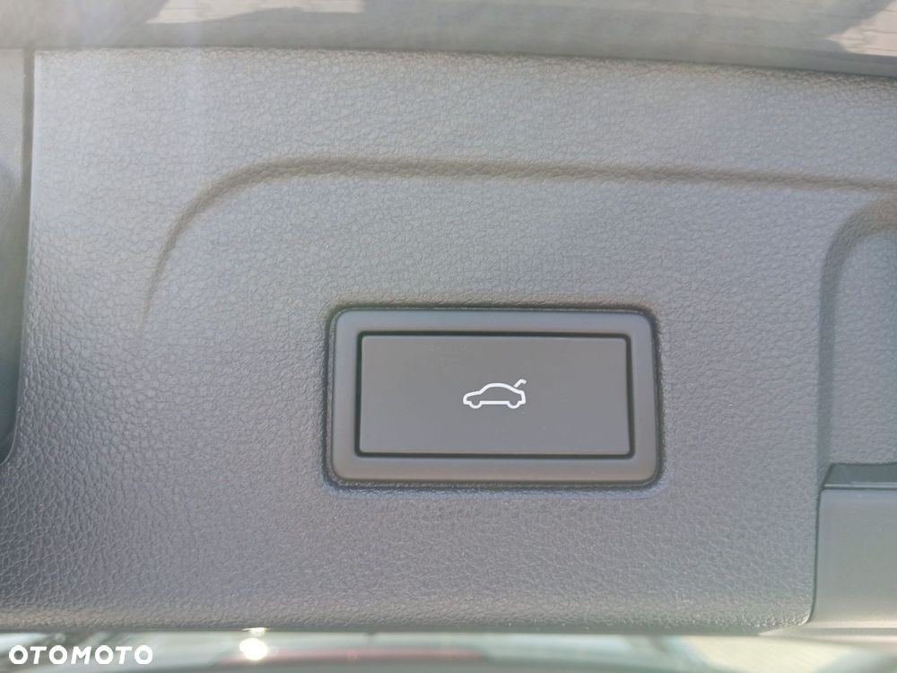 Volkswagen Touran 1.5 TSI EVO Comfortline Plus DSG - 9