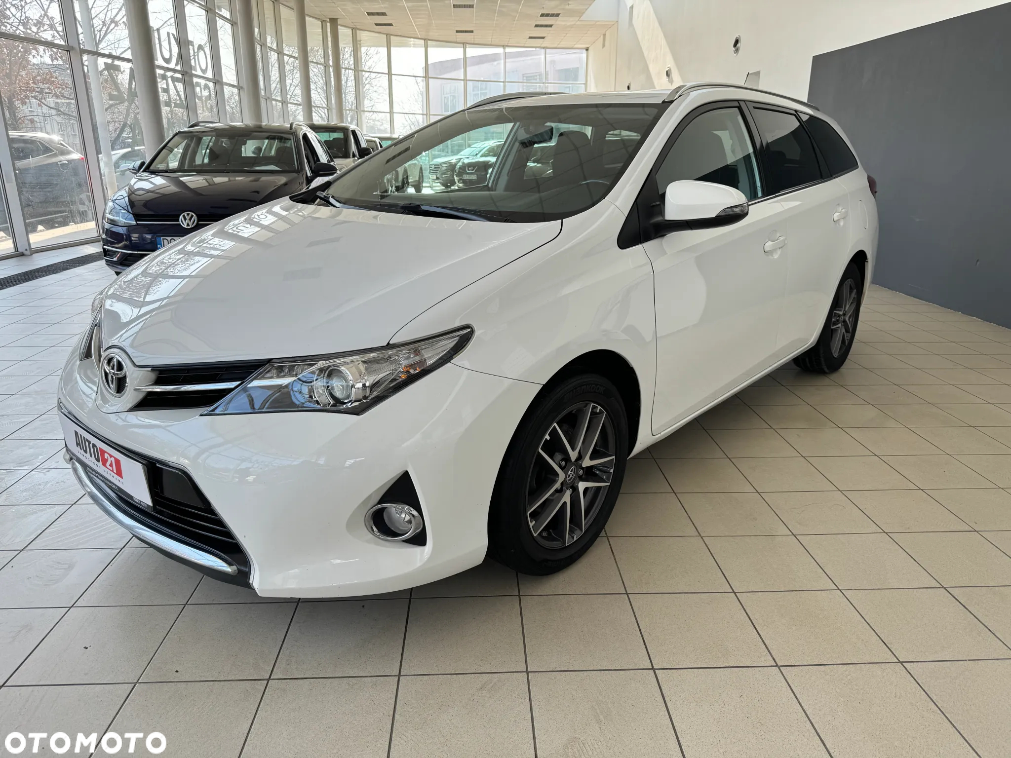 Toyota Auris 1.6 Valvematic Touring Sports Edition - 3