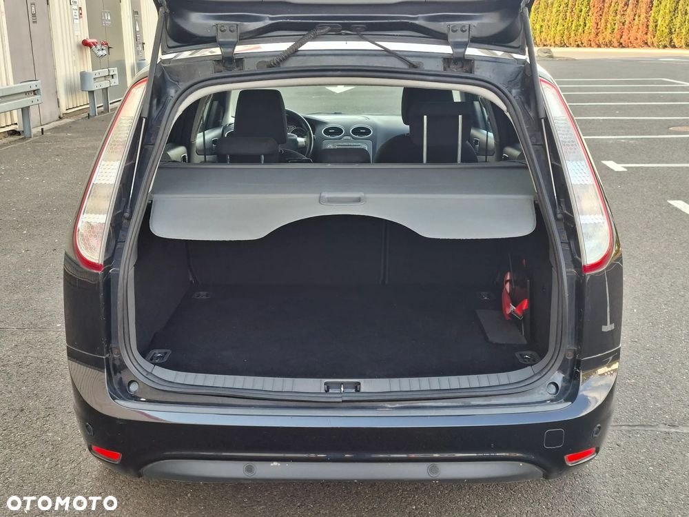 Ford Focus 2.0 16V Titanium - 13