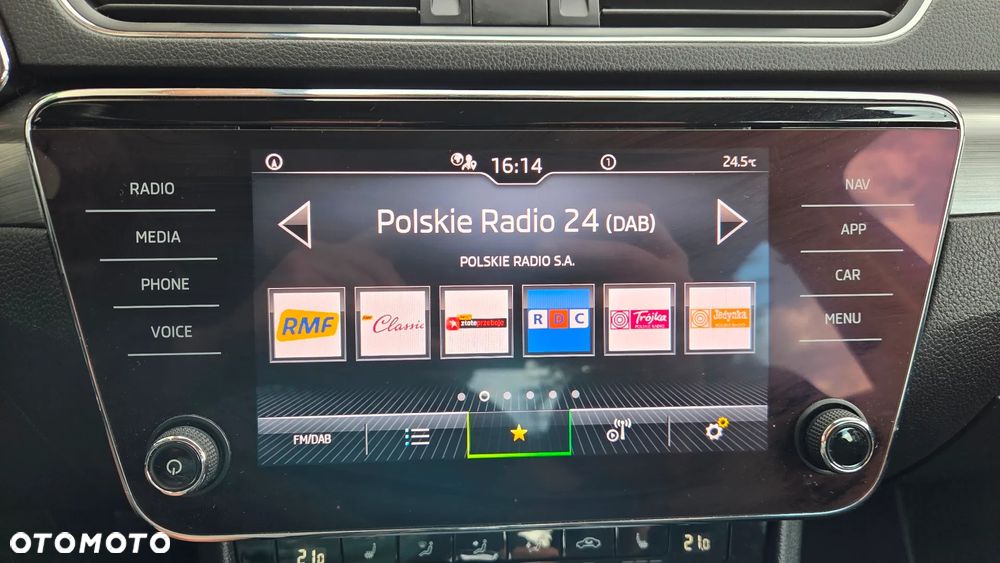 Skoda Superb 1.5 TSI Ambition DSG - 21