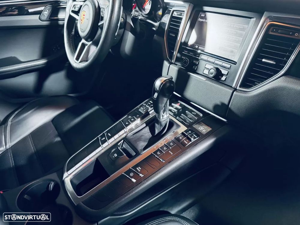Porsche Macan S - 16