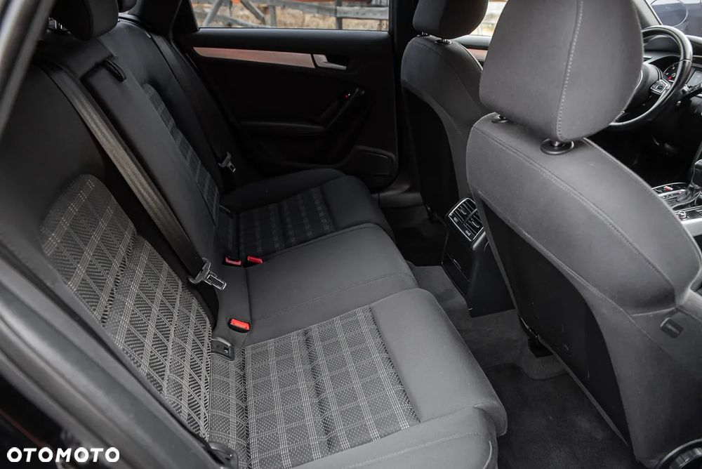 Audi A4 ver-avant-2-0-tdi-ultra-s-tronic-sport - 30