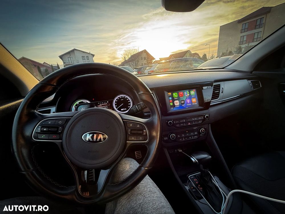Kia Niro 1.6 GDI HEV 2WD OPF Aut. Edition 7 - 9