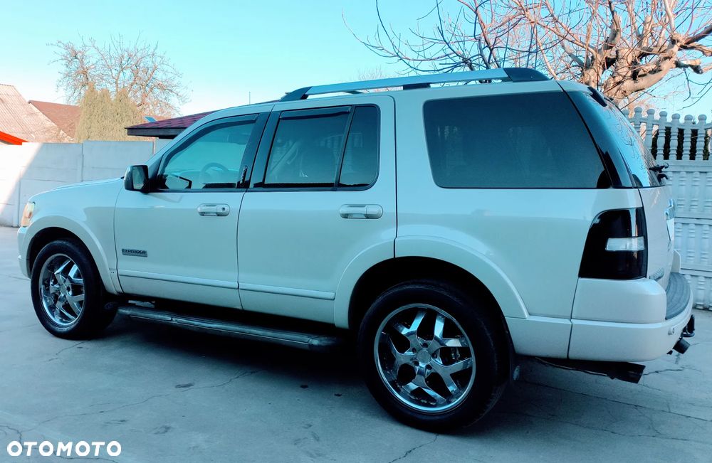 Ford Explorer 4.6 4WD - 10
