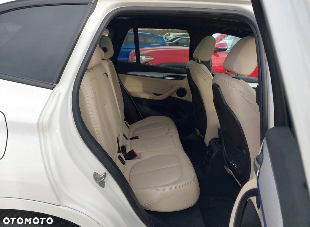 BMW X1 xDrive25i M Sport sport - 6