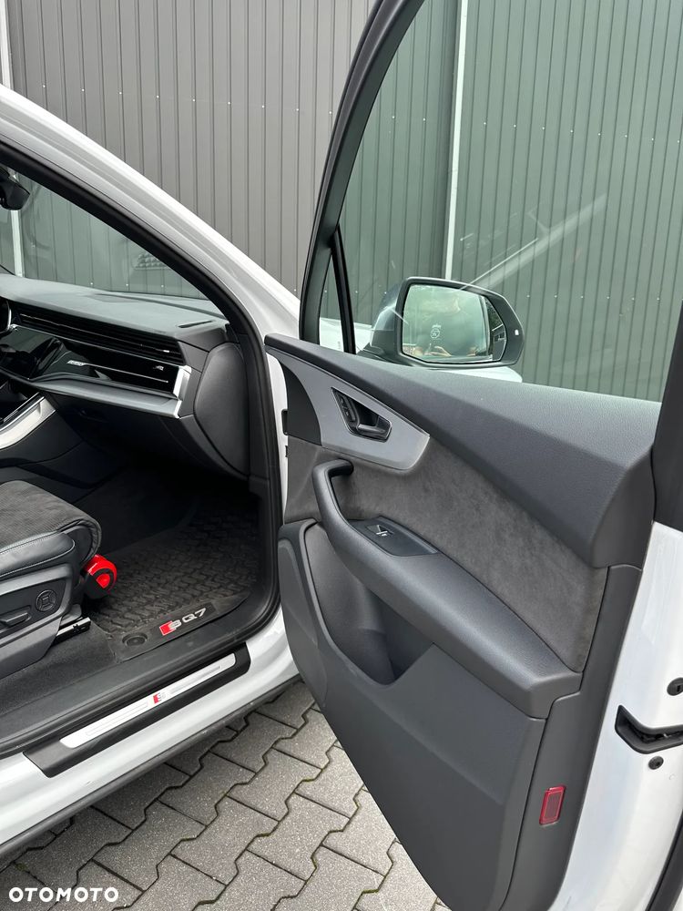 Audi SQ7 TFSI Quattro Tiptr - 30