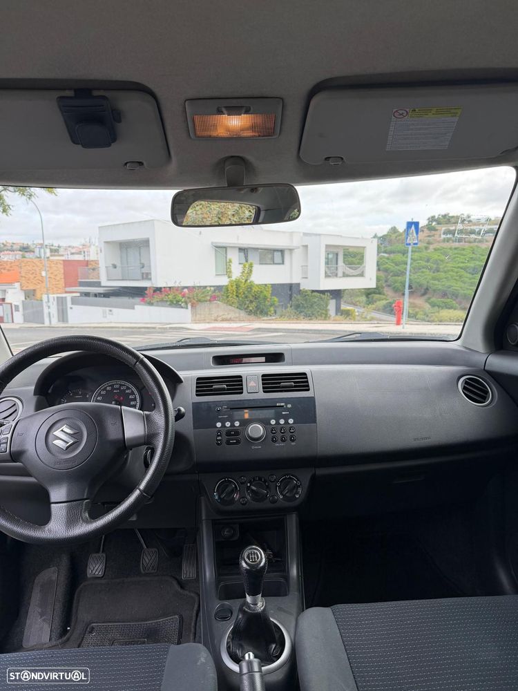 Suzuki Swift 1.3 DDiS GLX - 7