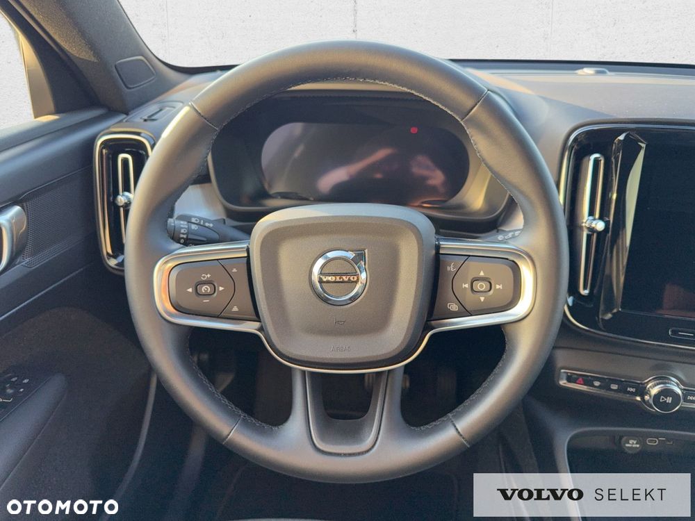 Volvo XC 40 - 23