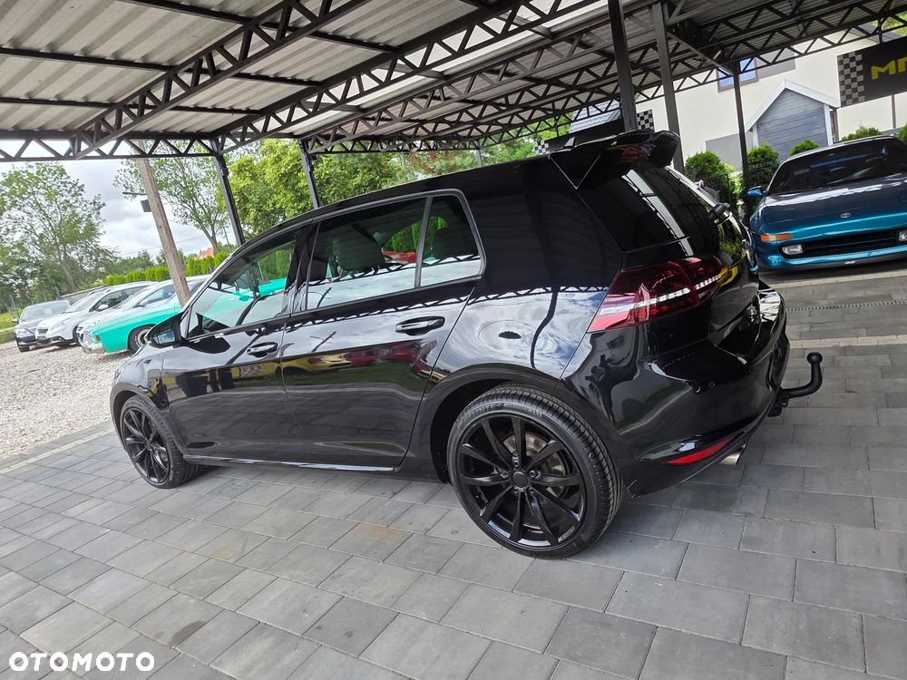 Volkswagen Golf - 16