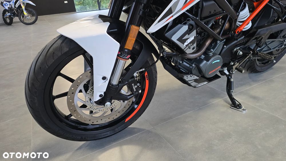 KTM Duke 125 - 6