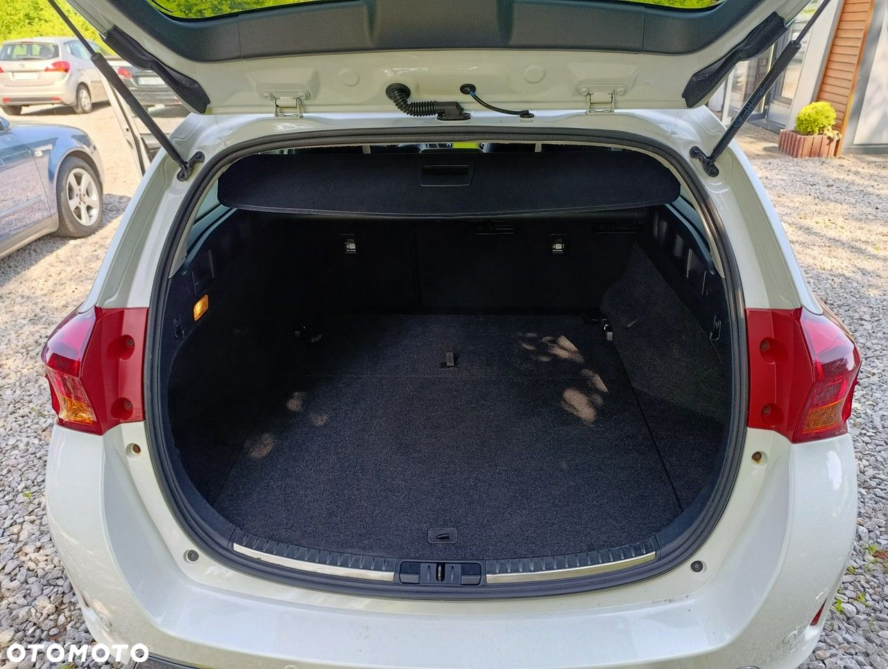 Toyota Auris 1.8 VVT-i Hybrid Automatik Executive - 23