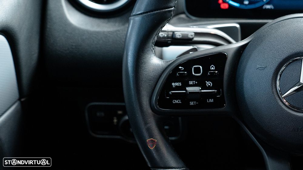 Mercedes-Benz GLB 180 d - 17