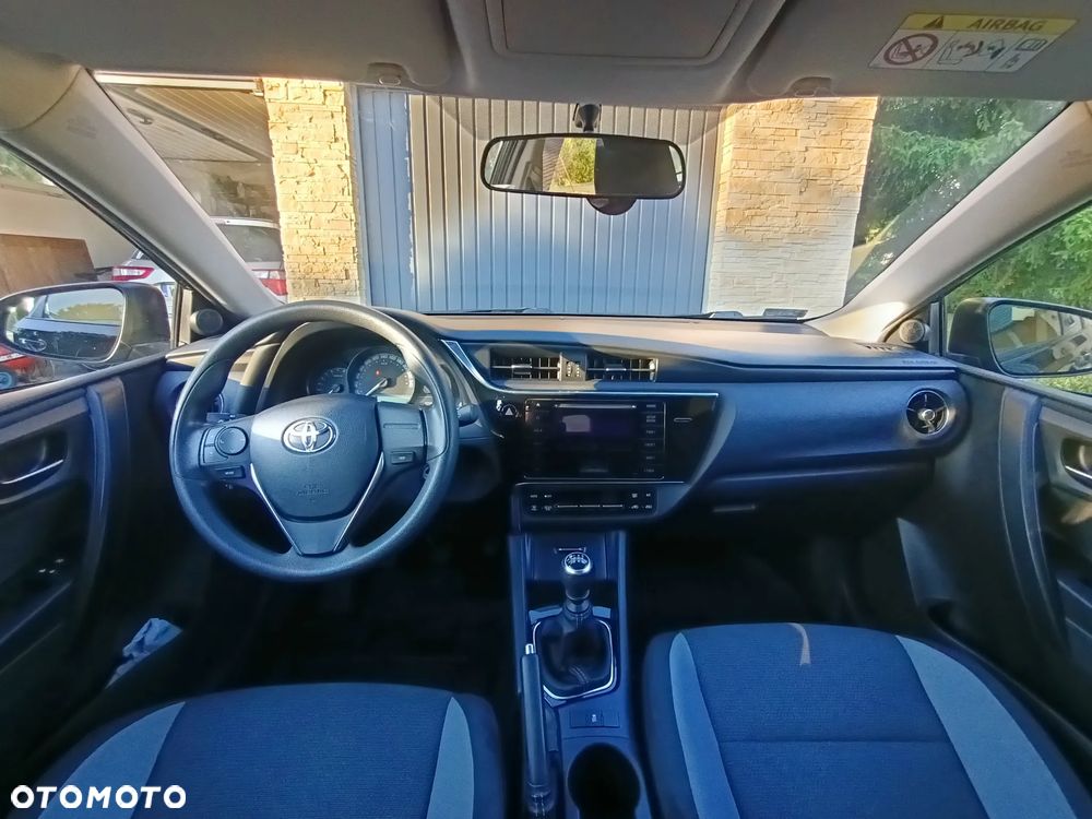 Toyota Auris 1.6 Classic Plus - 9