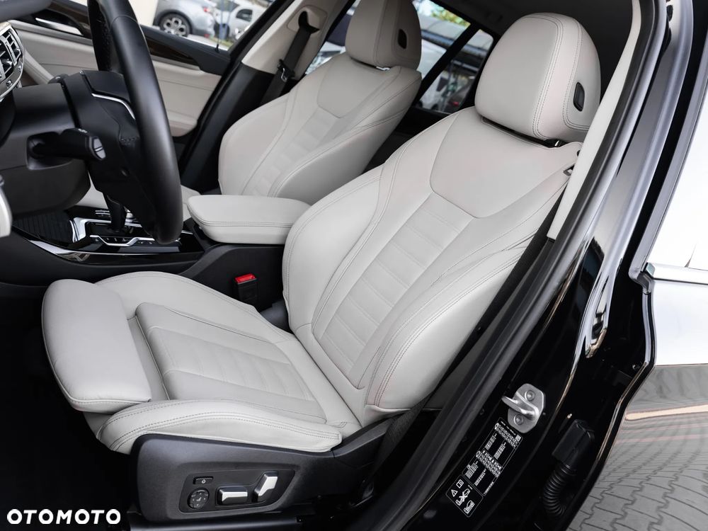 BMW X3 xDrive30i Luxury Line - 18