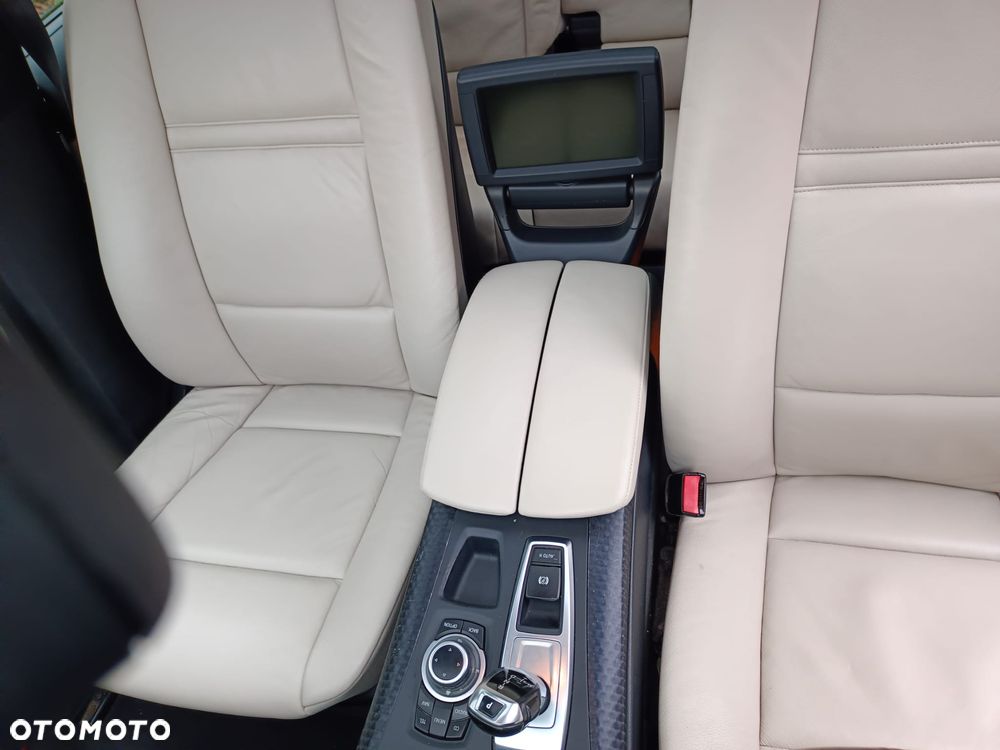 BMW X5 xDrive35i - 4