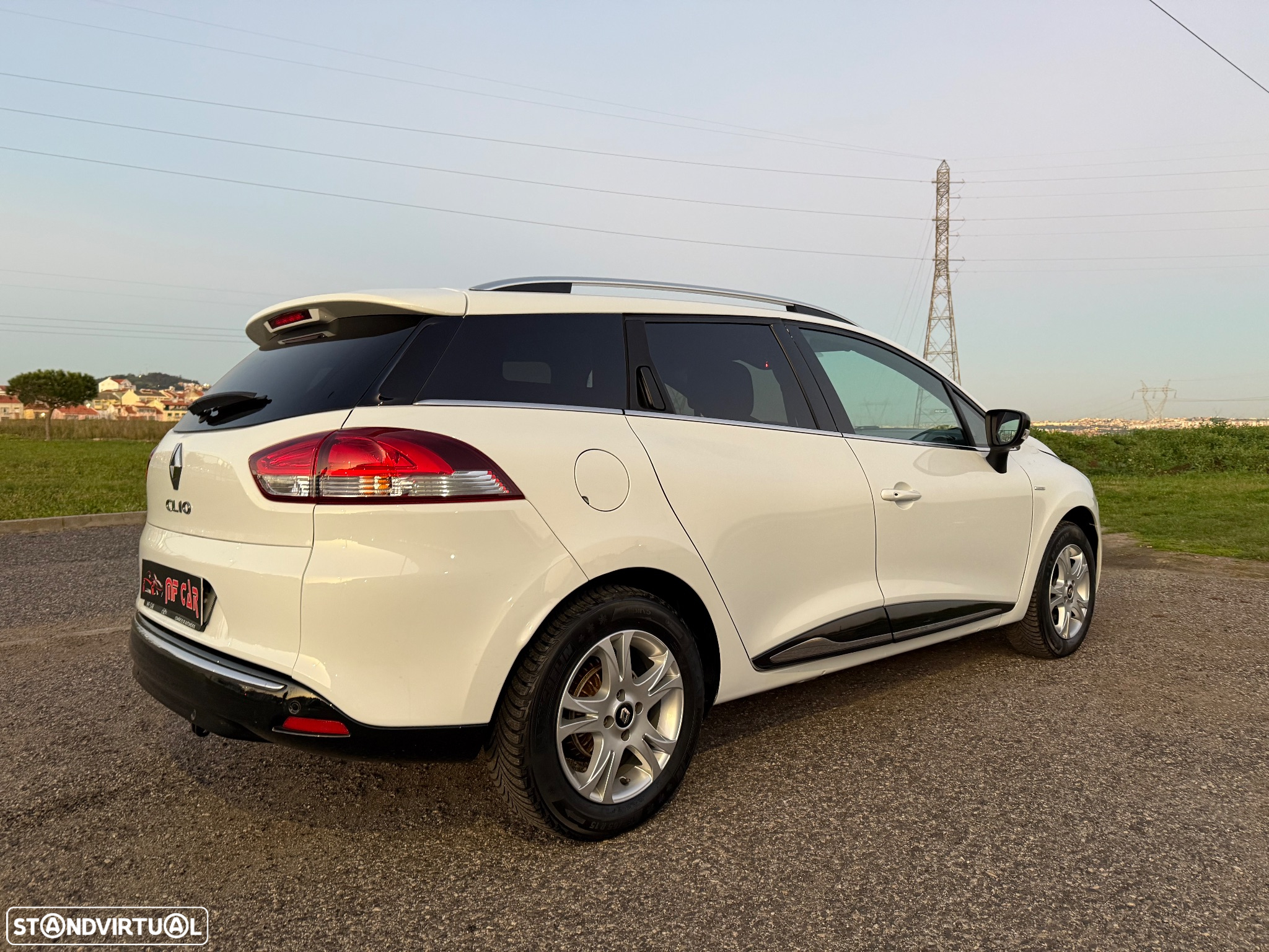 Renault Clio Sport Tourer 0.9 TCe Limited Edition - 7