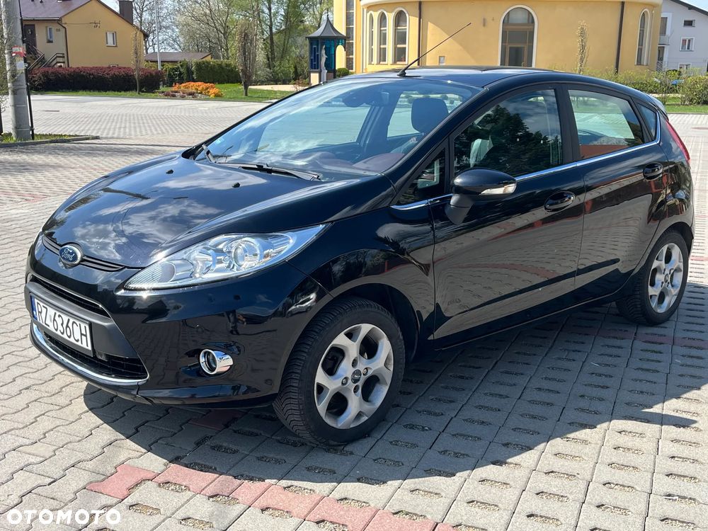 Ford Fiesta - 2