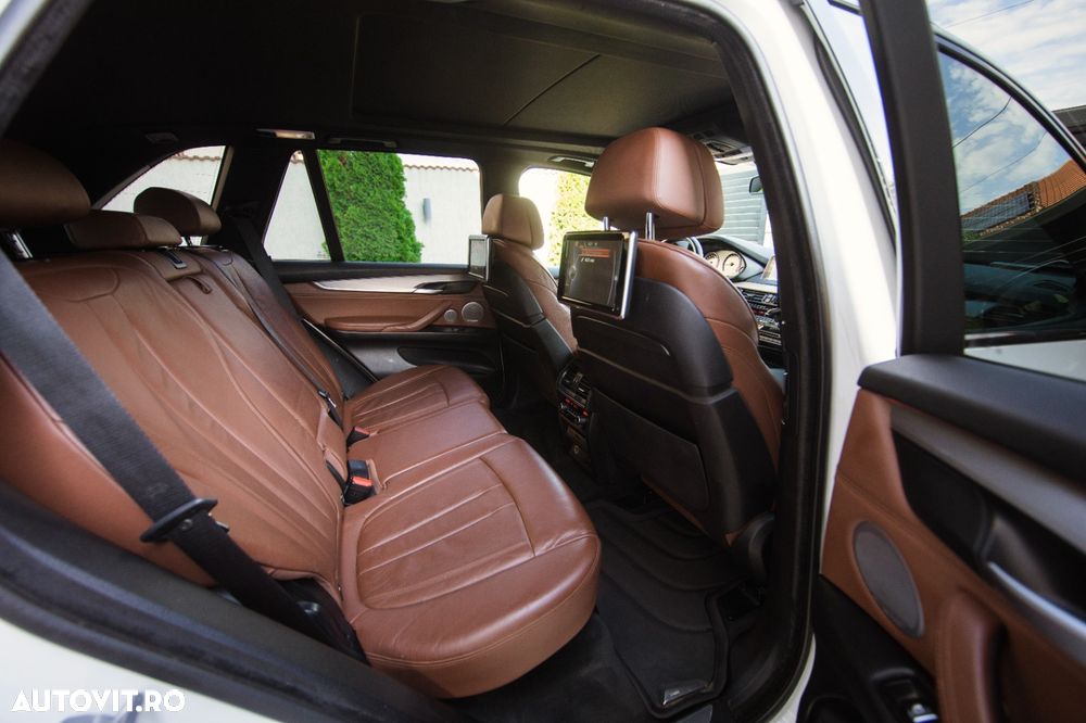 BMW X5 M M50d - 15
