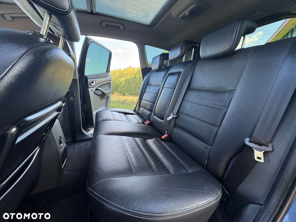 Ford Kuga 2.0 TDCi Titanium - 30