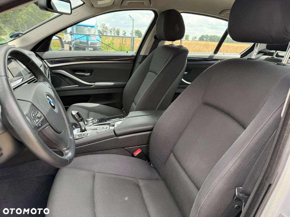 BMW Seria 5 530d Sport-Aut - 17