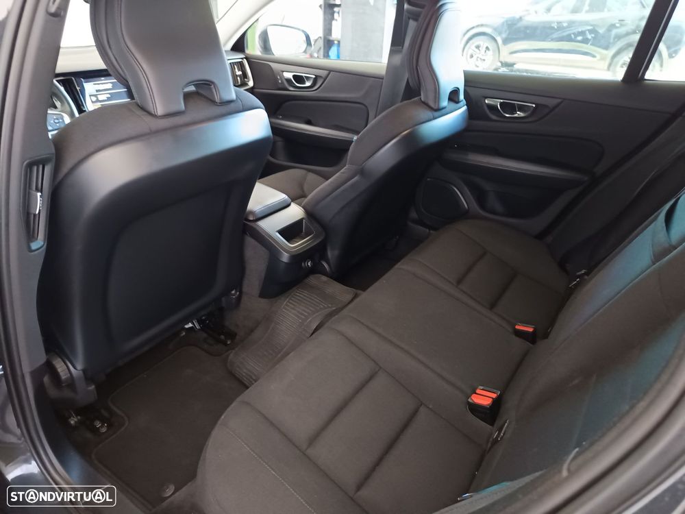 Volvo V60 2.0 D3 Geartronic - 26
