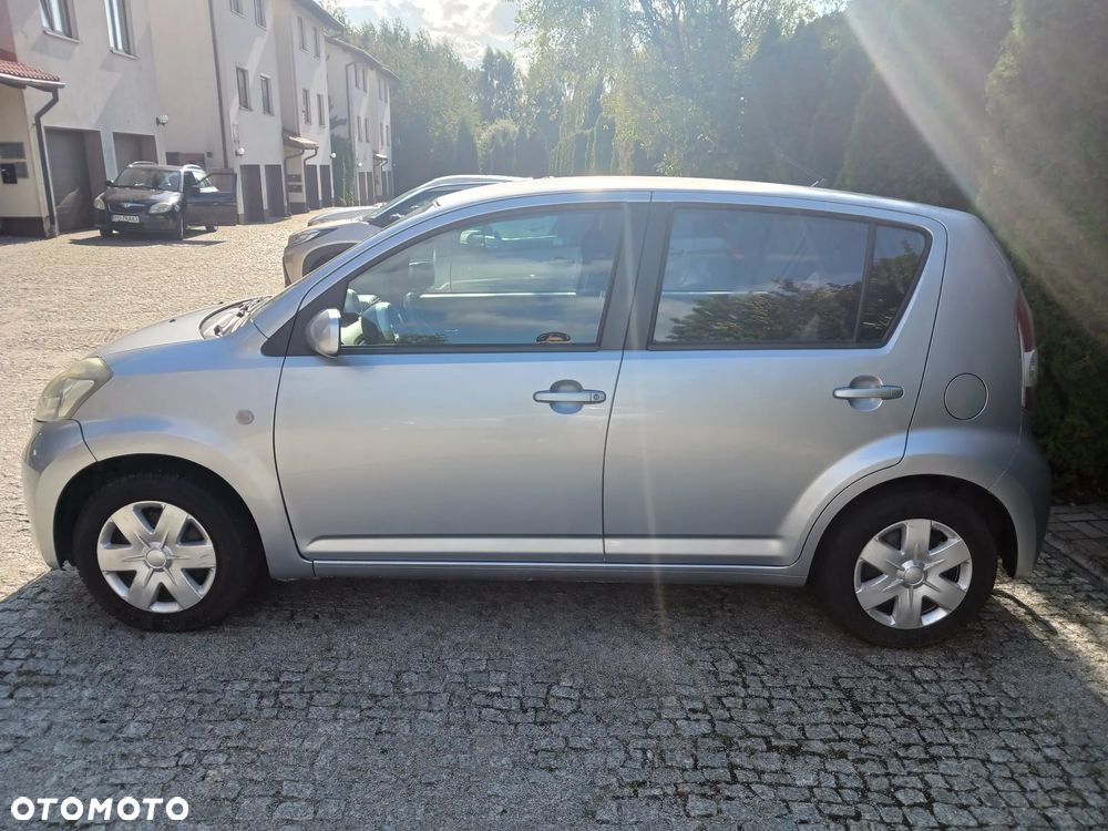Daihatsu Sirion 1.3 - 5