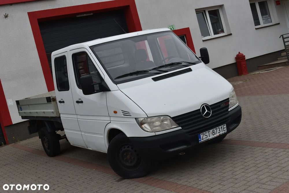 Mercedes-Benz SPRINTER - 26