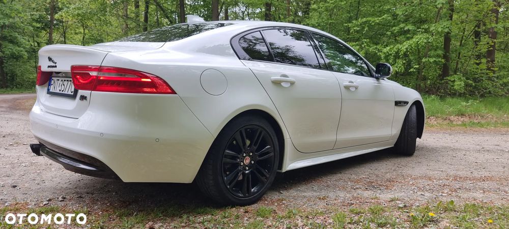 Jaguar XE 20d R-Sport - 5