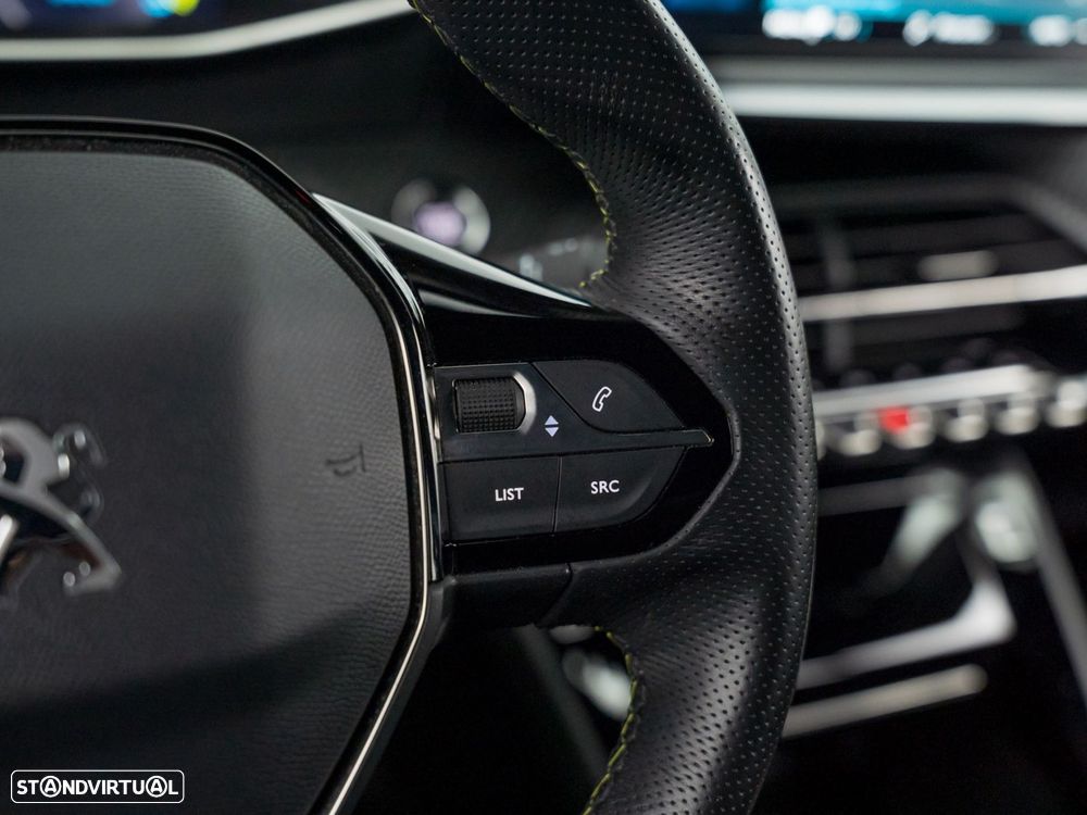 Peugeot e-2008 50 kWh GT - 23