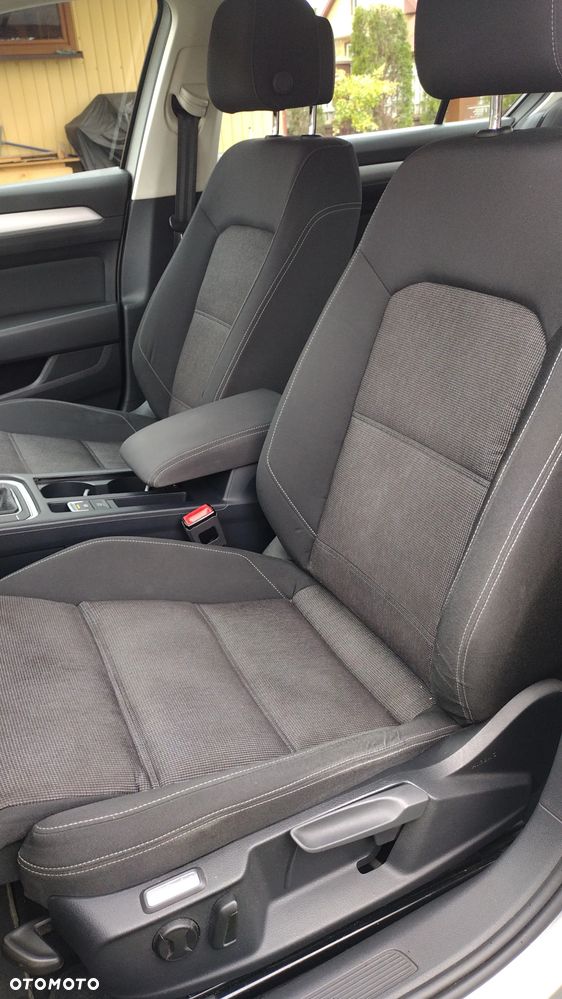 Volkswagen Passat - 21