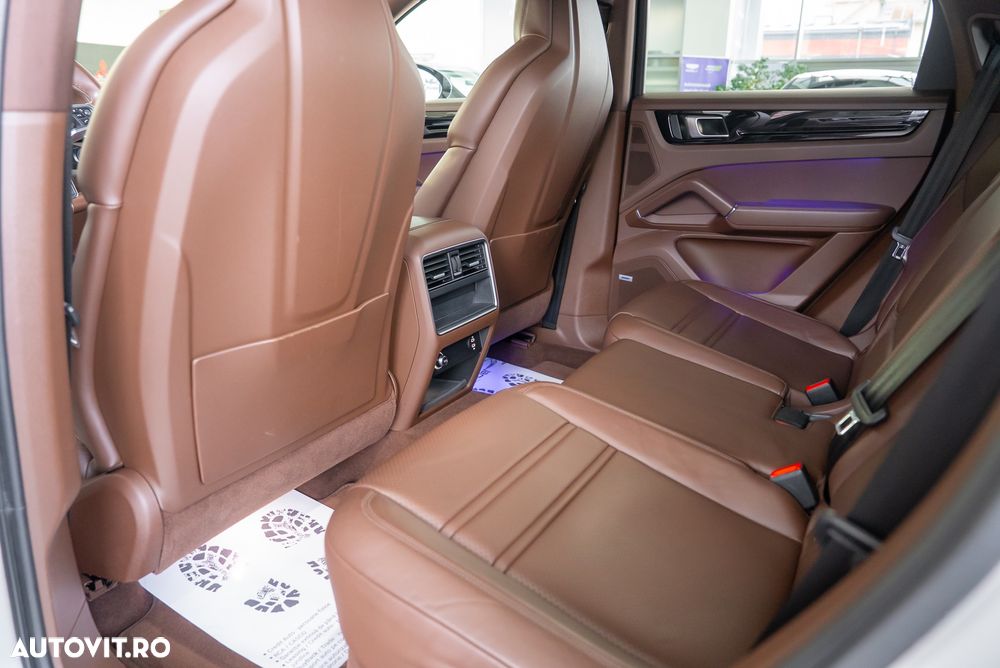Porsche Cayenne Coupe E-Hybrid Tiptronic S - 28