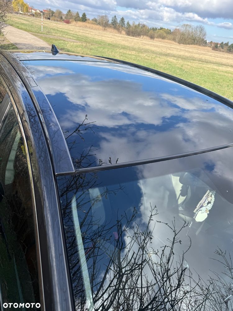 Toyota Avensis 1.8 Premium - 25