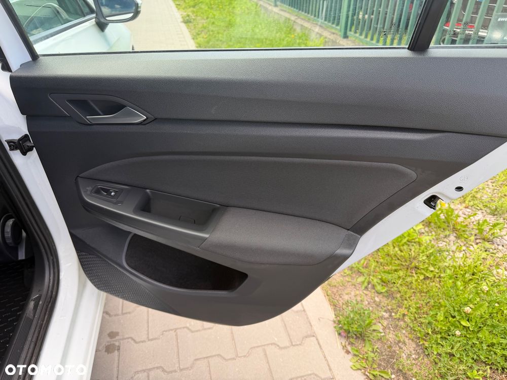 Volkswagen Golf 1.0 TSI - 28