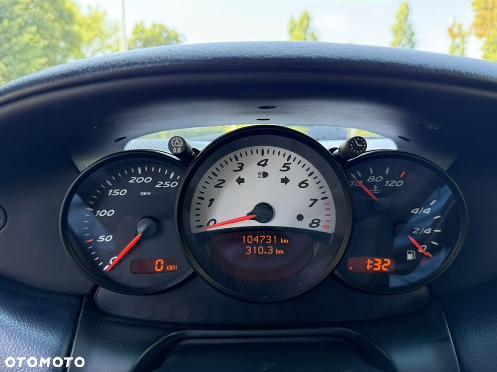 Porsche Boxster - 16