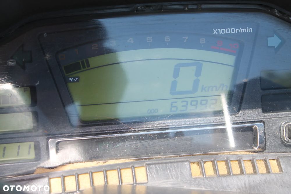 Suzuki Burgman - 6
