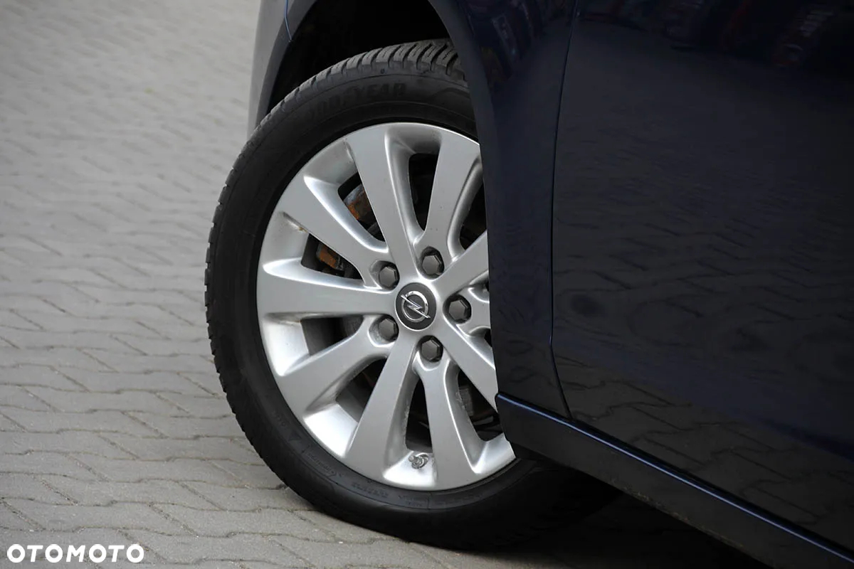 Opel Zafira 2.0 CDTI Cosmo - 37