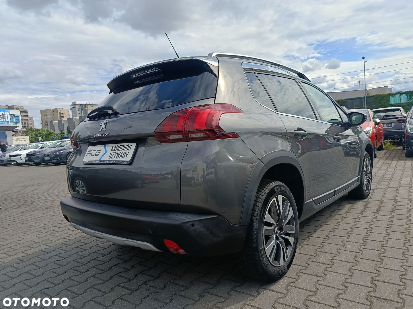 Peugeot 2008 1.5 BlueHDi Allure - 2