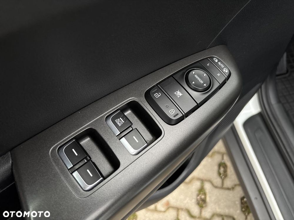 Kia Sportage 1.6 GDI M 2WD - 22