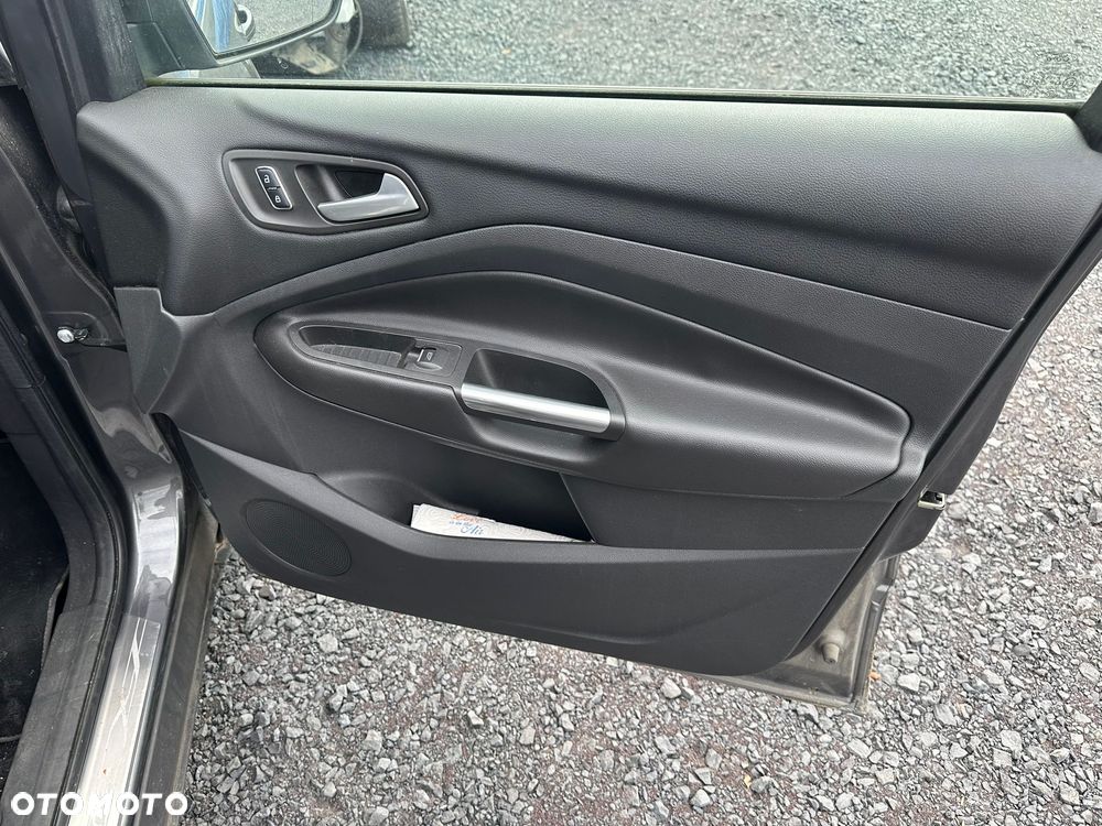 Ford Kuga 2.0 TDCi 4x4 Titanium - 14