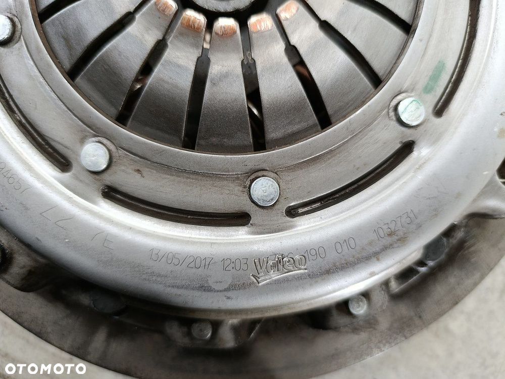 SPRZĘGŁO KOMPLETNE OPEL CORSA E 55594657 55565534 366190010   VALEO 1.2 - 4